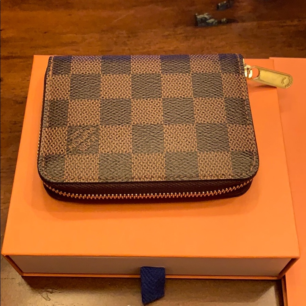 Zippy coin purse
